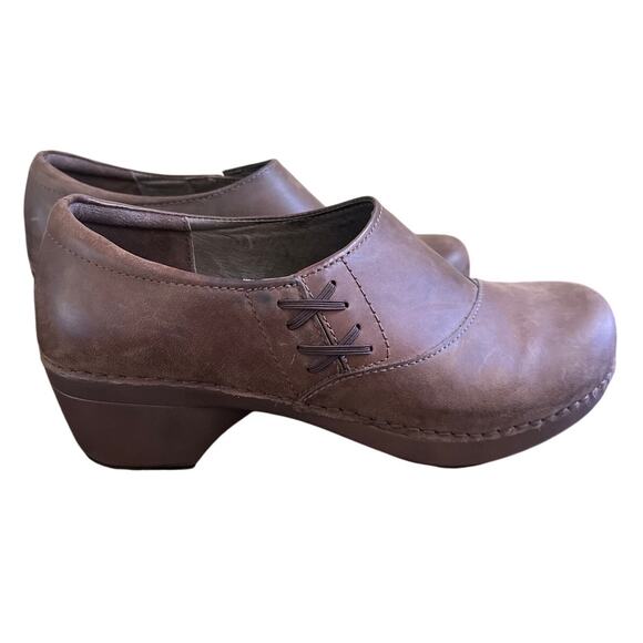 Dansko Stacie Women's Brown Leather Slip On Work Comfort Clogs Size 39 8.5 - Picture 1 of 7